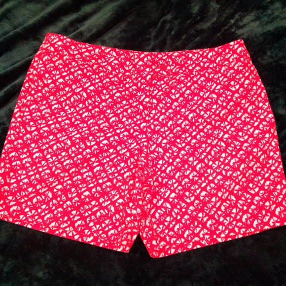 Kenar Geometric Patterned Red & White Shorts, Sz 12 - Picture 11 of 11